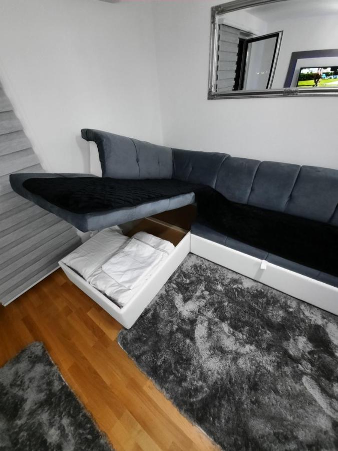 Apartman Bulevar Sarajevo - Free Parking מראה חיצוני תמונה
