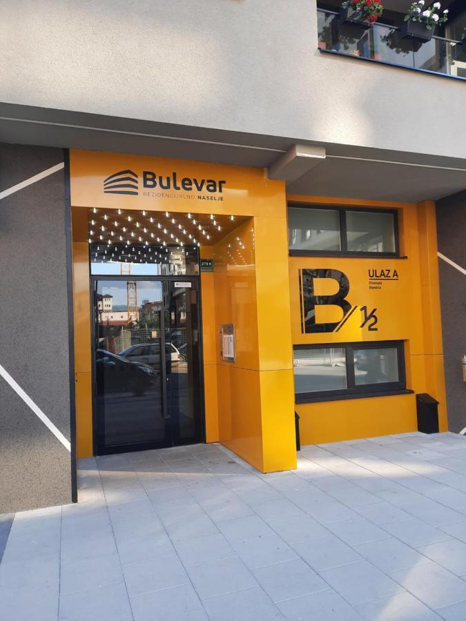 Apartman Bulevar Sarajevo - Free Parking מראה חיצוני תמונה