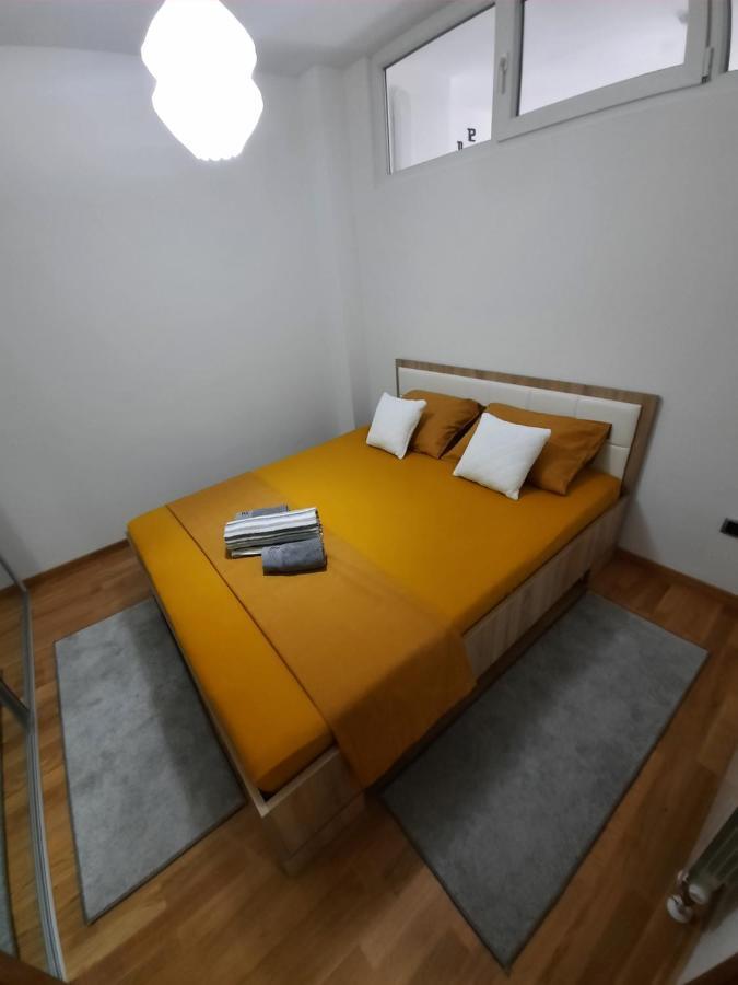 Apartman Bulevar Sarajevo - Free Parking מראה חיצוני תמונה
