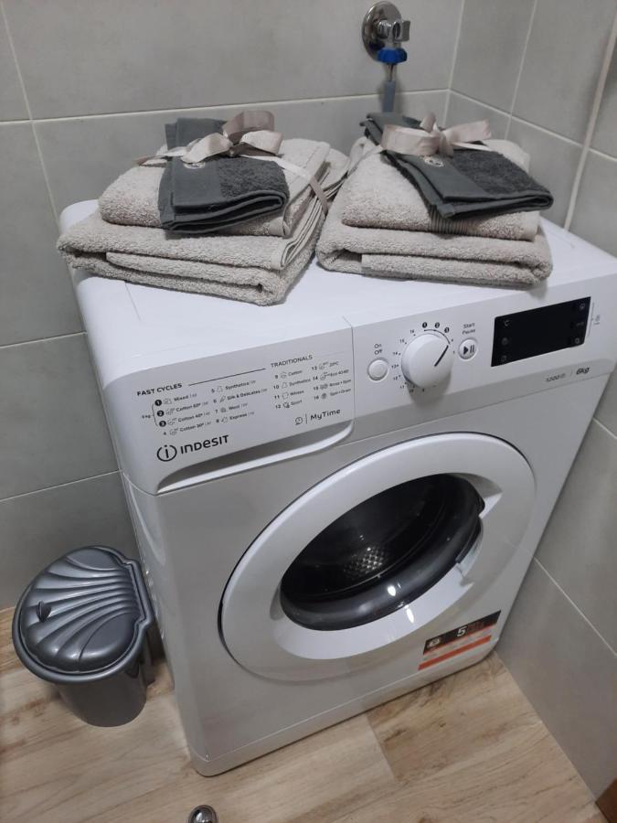 Apartman Bulevar Sarajevo - Free Parking מראה חיצוני תמונה