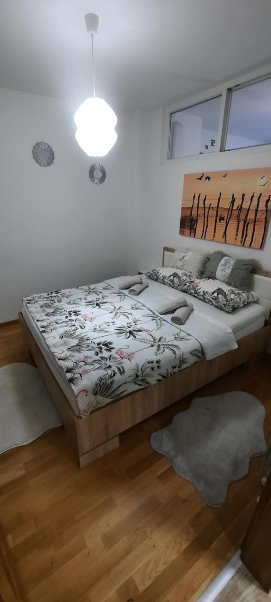 Apartman Bulevar Sarajevo - Free Parking מראה חיצוני תמונה